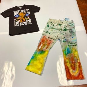 A pair of pants and a size M shirt